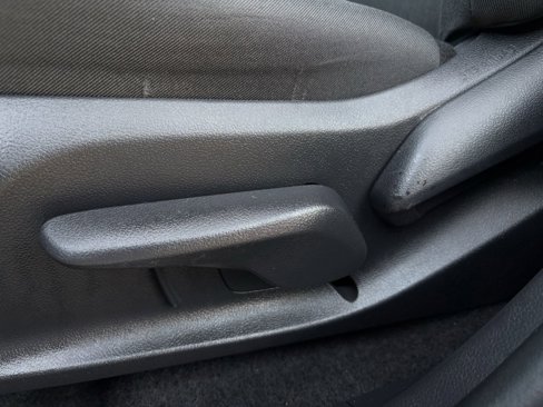 Used 2022 Toyota RAV4 LE image 24
