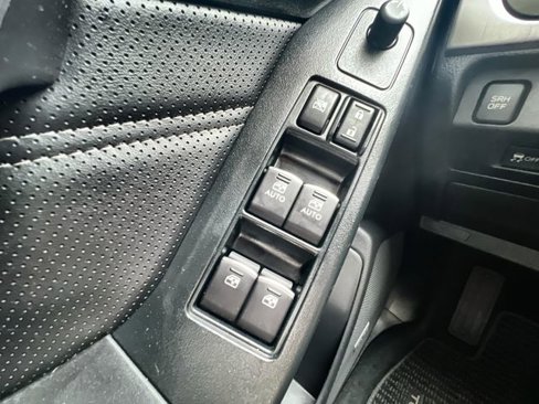 Used 2017 Subaru Forester 2.5i Touring image 13