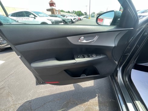 Used 2023 Kia Forte LXS w/ LXS Technology Package image 12