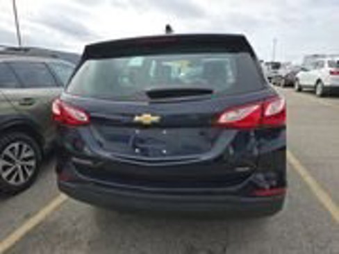 Used 2021 Chevrolet Equinox LS image 11