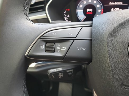 Used 2024 Audi Q3 2.0T Premium w/ Convenience Package image 19