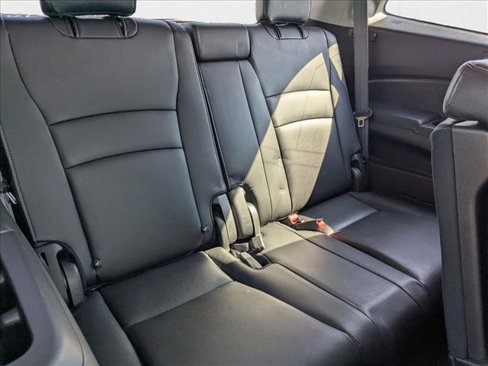 Used 2017 Honda Pilot Touring image 20