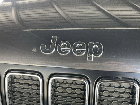 Used 2020 Jeep Renegade Latitude w/ Cold Weather Group image 29