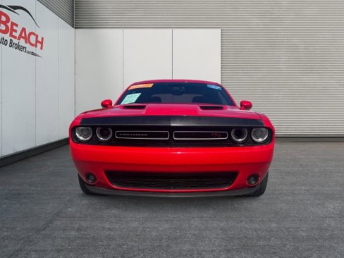Used 2015 Dodge Challenger R/T Plus image 14