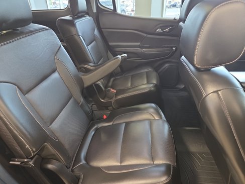 Used 2019 GMC Acadia SLT image 16