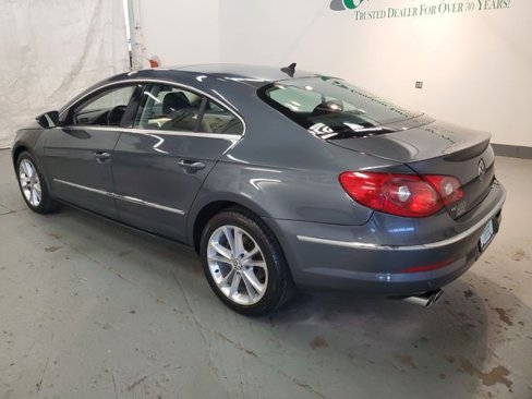 Used 2010 Volkswagen CC Luxury image 4
