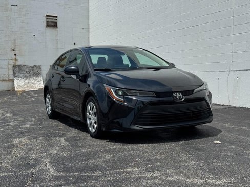 Used 2024 Toyota Corolla LE image 2