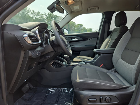 Used 2023 Chevrolet TrailBlazer LT w/ Convenience Package image 13