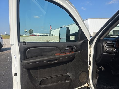 Used 2007 Chevrolet Silverado 2500 LTZ w/ Safety Package image 11