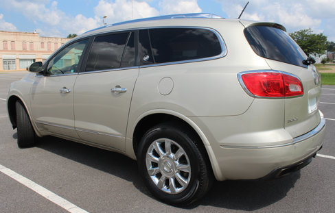 Used 2014 Buick Enclave Leather w/ Trailering Provision Package image 16