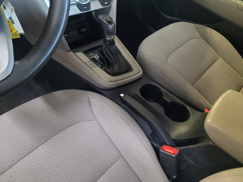 Used 2019 Hyundai Elantra SEL image 26