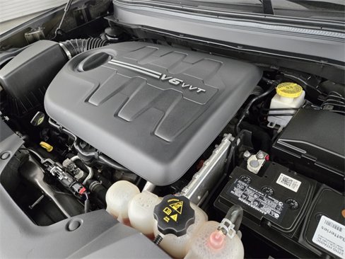 Used 2020 Jeep Cherokee Limited image 19