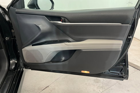 Certified 2019 Toyota Camry LE image 23
