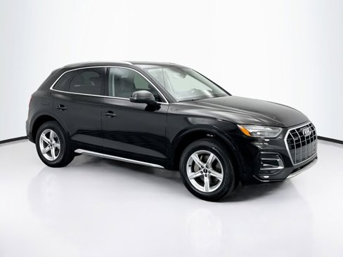 Used 2023 Audi Q5 2.0T Premium w/ Convenience Package image 3