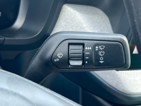 New 2025 Ford Maverick XLT image 32