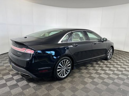 Used 2017 Lincoln MKZ Premiere image 3