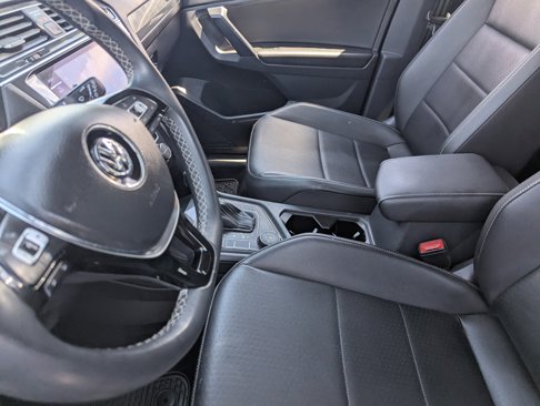 Used 2021 Volkswagen Tiguan SE image 18