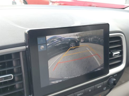 Certified 2023 Hyundai Venue SEL image 20