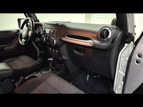 Used 2012 Jeep Wrangler Unlimited Sport image 13