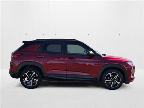 Used 2021 Chevrolet TrailBlazer RS w/ Sun and Liftgate Package image 4