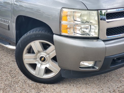 Used 2008 Chevrolet Silverado 1500 LTZ image 2