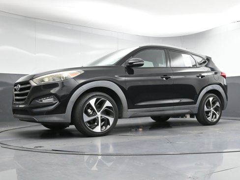 Used 2016 Hyundai Tucson Sport image 21