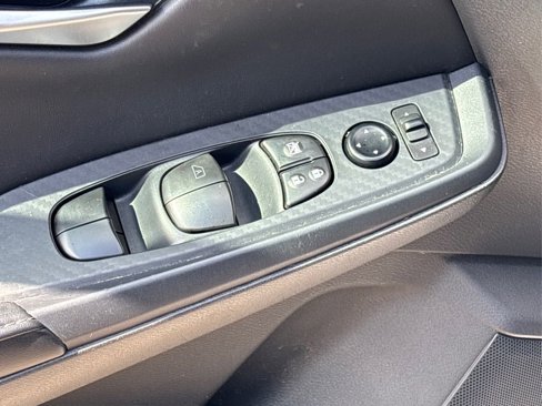 Used 2022 Nissan Sentra SV w/ All-Weather Package image 31