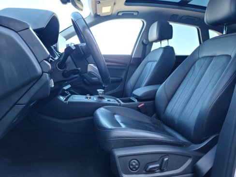 Used 2018 Audi Q5 2.0T Premium Plus w/ Premium Plus Package image 5