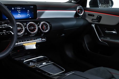 New 2025 Mercedes-Benz CLA 250 4MATIC image 14