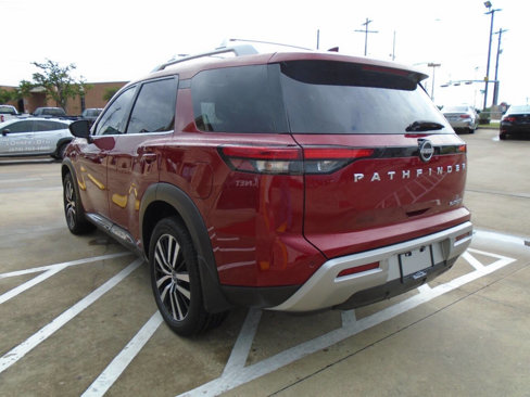Used 2023 Nissan Pathfinder Platinum image 8