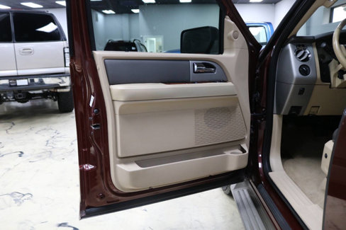 Used 2008 Ford Expedition EL Eddie Bauer image 17