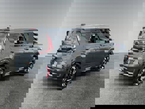 Used 2023 Kia Soul GT-Line w/ GT-Line Technology Package image 5