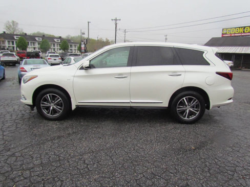 Used 2017 INFINITI QX60 Luxe image 4