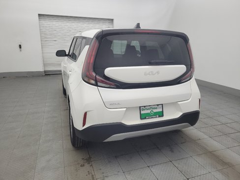 Used 2024 Kia Soul LX w/ Option Group 015 image 6