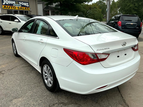 Used 2011 Hyundai Sonata GLS image 5