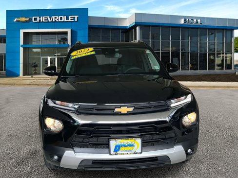 Used 2022 Chevrolet TrailBlazer LT w/ Convenience Package image 2