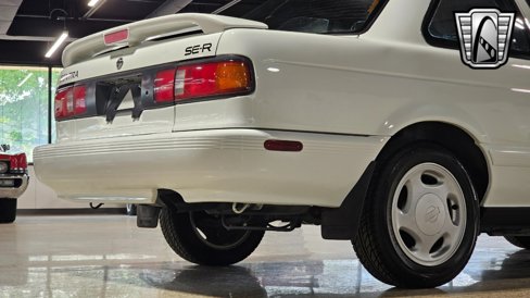 Used 1991 Nissan Sentra SE-R image 8