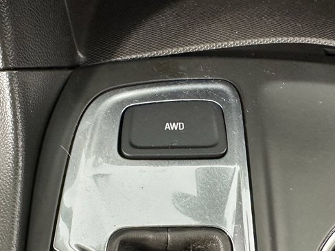 Used 2021 Chevrolet Equinox LT image 26
