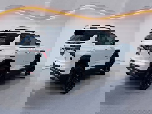 New 2026 Chevrolet Equinox LT w/ Midnight Edition image 7