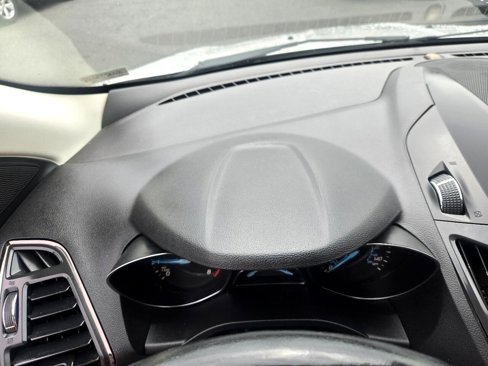 Used 2016 Ford Escape Titanium image 26