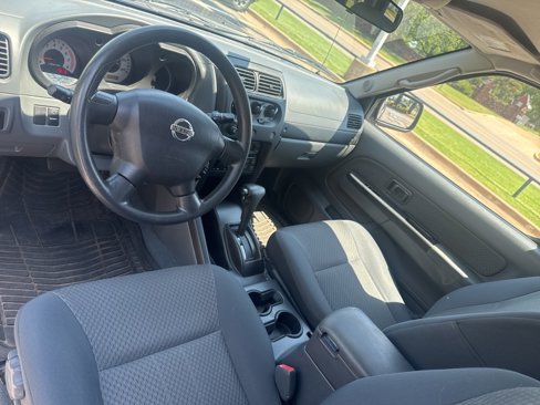 Used 2004 Nissan Xterra XE image 9