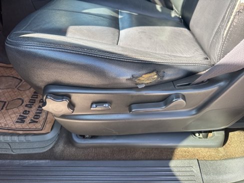Used 2010 Chevrolet Tahoe LS image 25