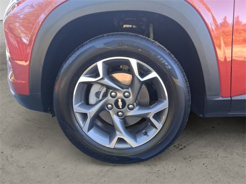 Certified 2024 Chevrolet Trax LT w/ Driver Confidence Package image 14