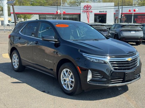 Used 2022 Chevrolet Equinox LT image 1