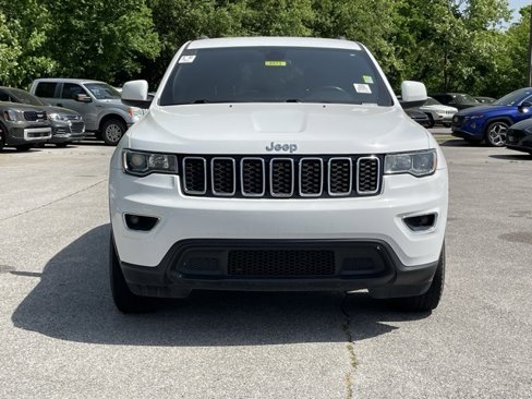 Used 2020 Jeep Grand Cherokee Laredo image 2