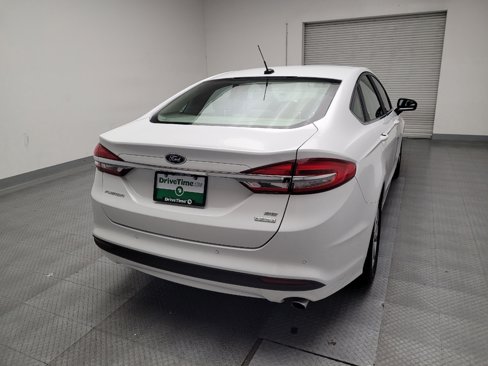 Used 2017 Ford Fusion SE w/ Fusion SE Technology Package image 7