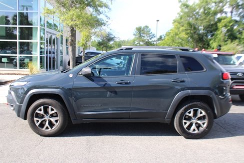 Used 2016 Jeep Cherokee Trailhawk w/ Comfort/Convenience Group image 8