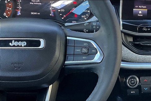 Used 2022 Jeep Compass Latitude image 18