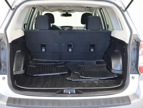 Used 2015 Subaru Forester 2.5i Premium w/ All-Weather Package image 9