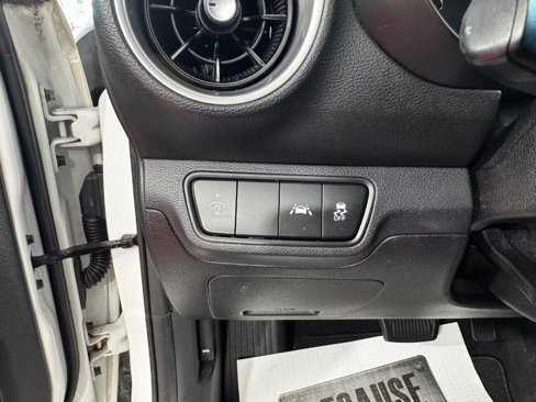 Used 2019 Kia Forte LXS image 15